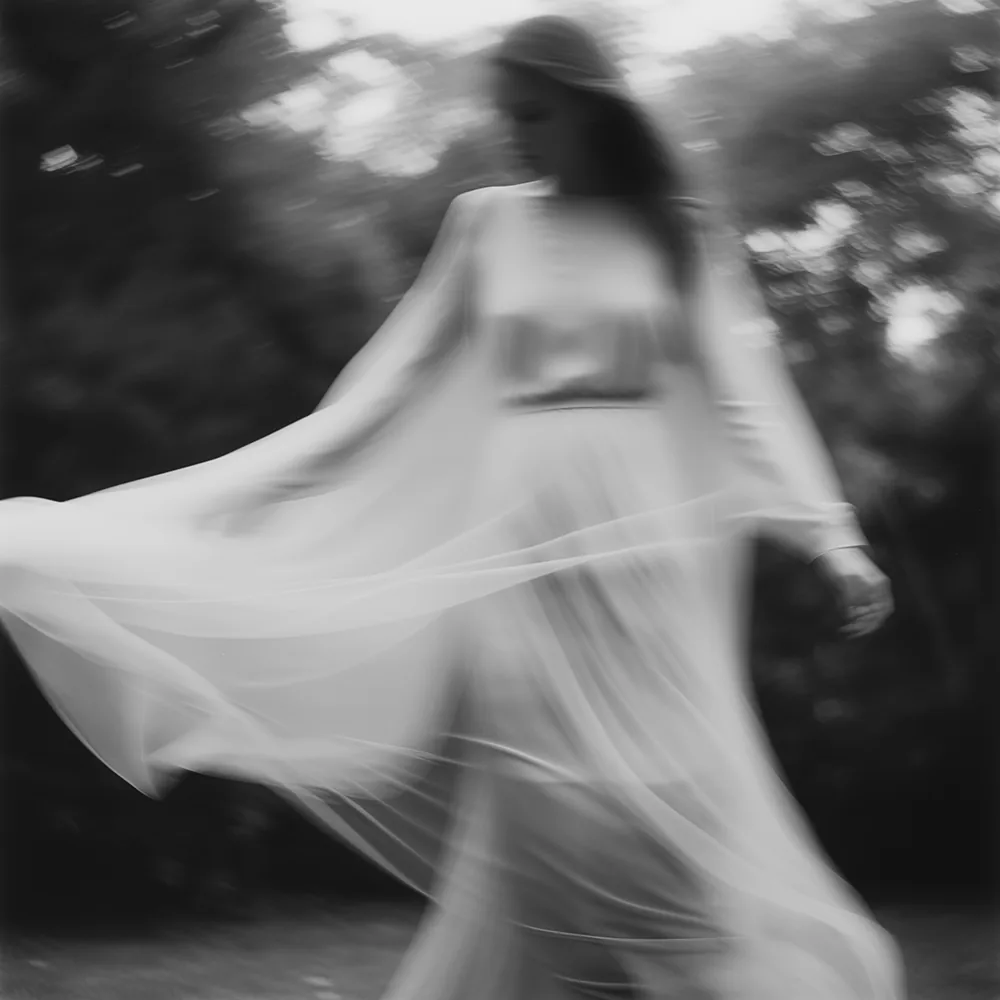 Black and white image: Grace Amongst The Green.