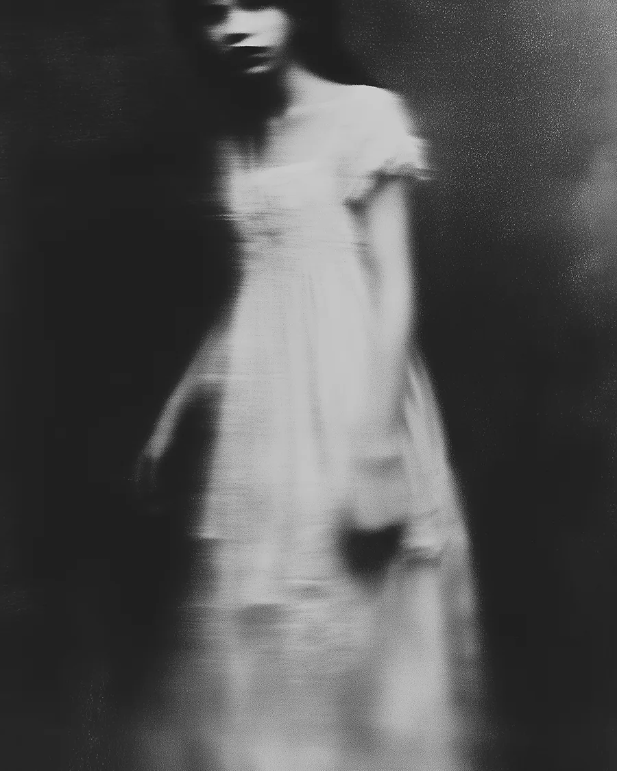 Black and white image: Pall.