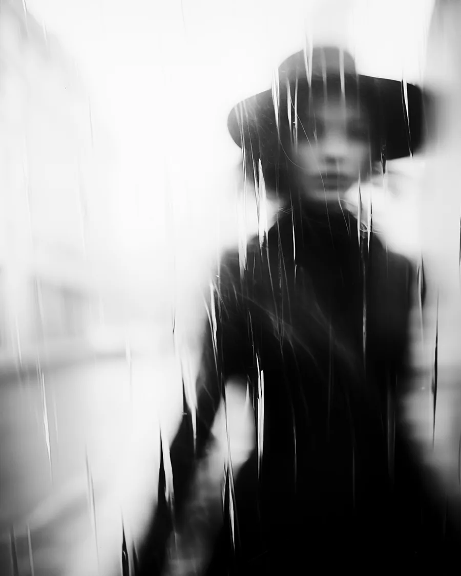 Black and white image: The Rain'S Secret.